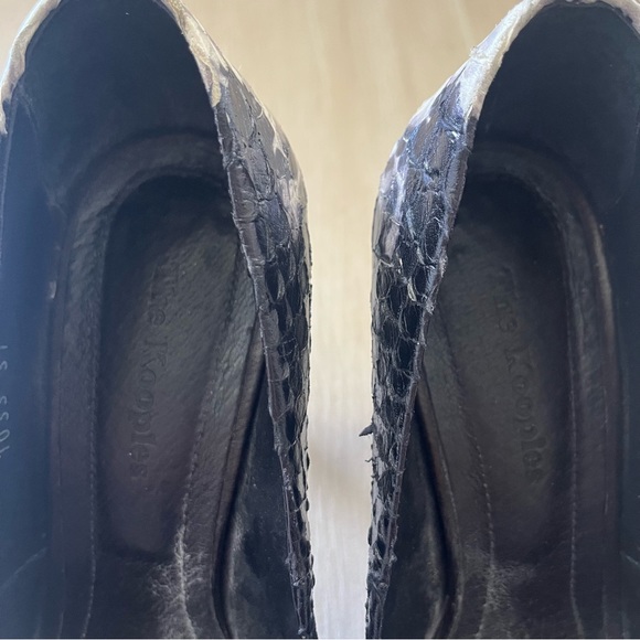 The Kooples Jiji Python Zipper Pointed Toe Heel
White/Black Size 7 - Picture 3 of 9